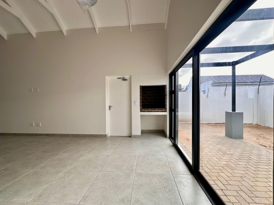 To Let 3 Bedroom Property for Rent in Laguna Sands Western Cape